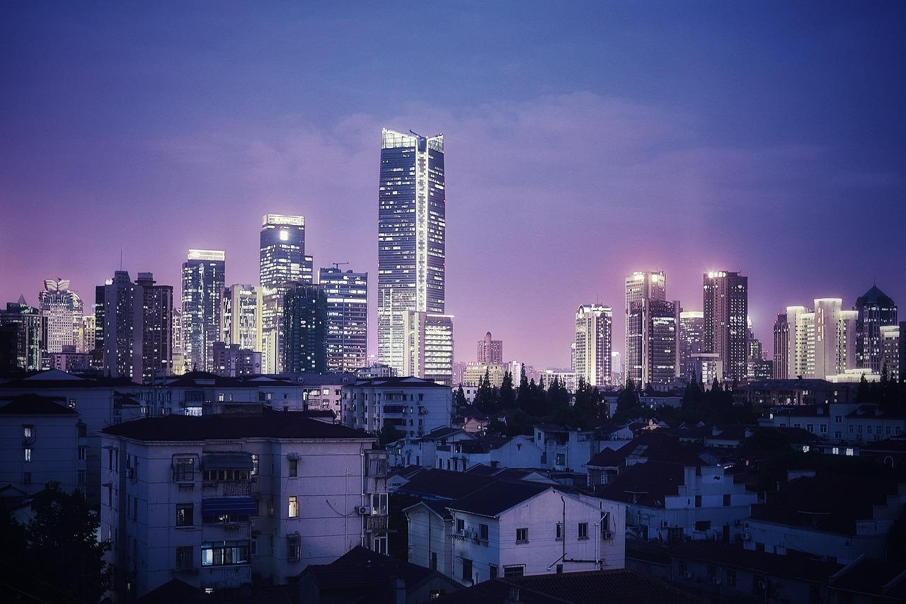 Shanghai, city, night — How to Use MetaTrader 4 Online Without Installation